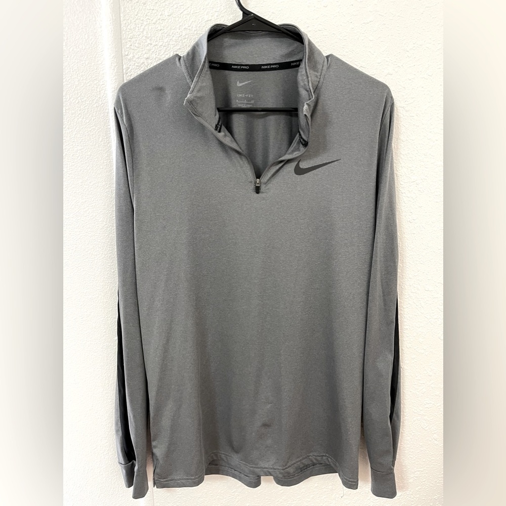 Nike gray pull over size small